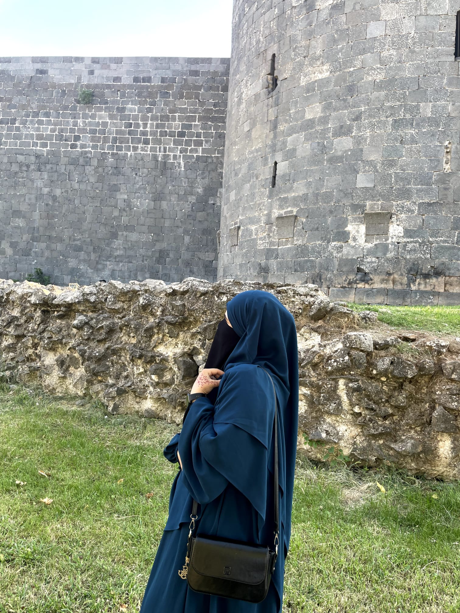 Kadın Ferace – Düz Model | Tüm Bedenler | Aynı Gün Teslim